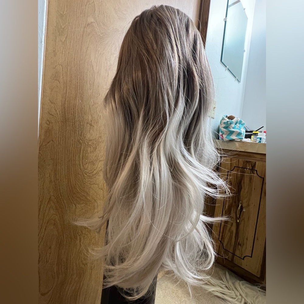 Blonde ombré 22in wig
